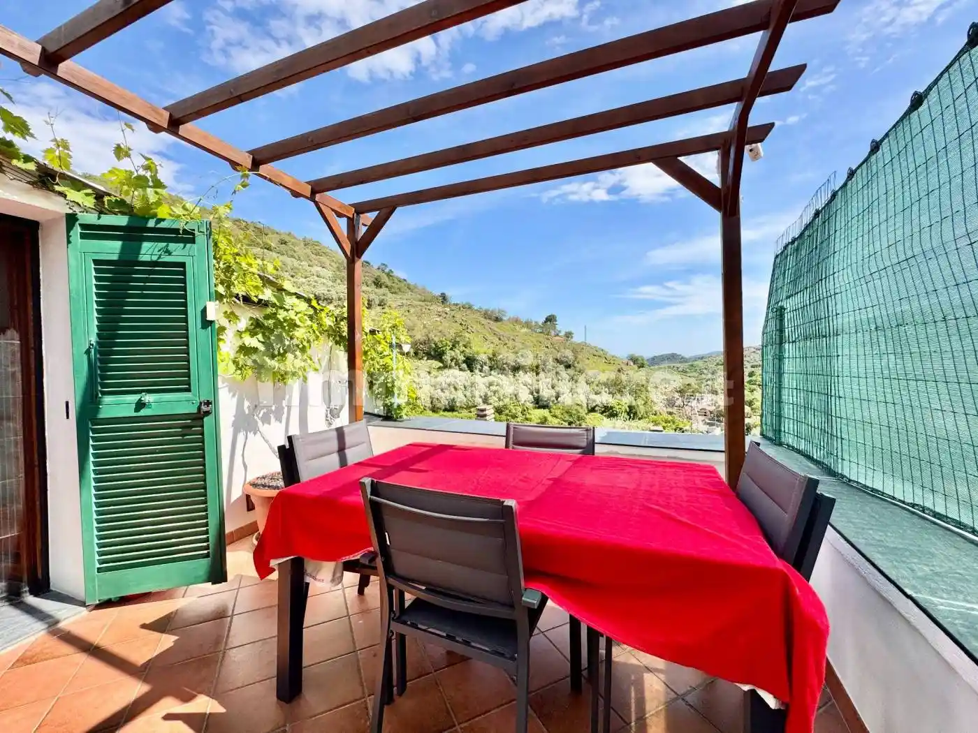 Casa indipendente in vendita a Diano San Pietro