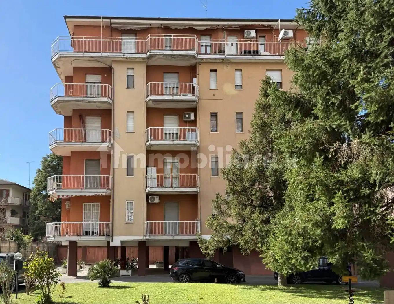 Appartamento in vendita a Voghera
