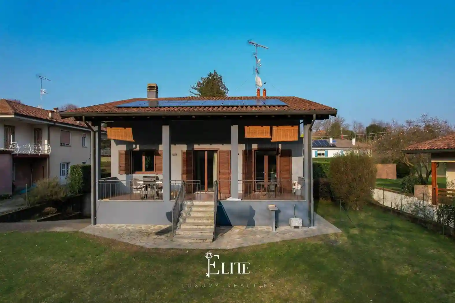 Villa - foto 2