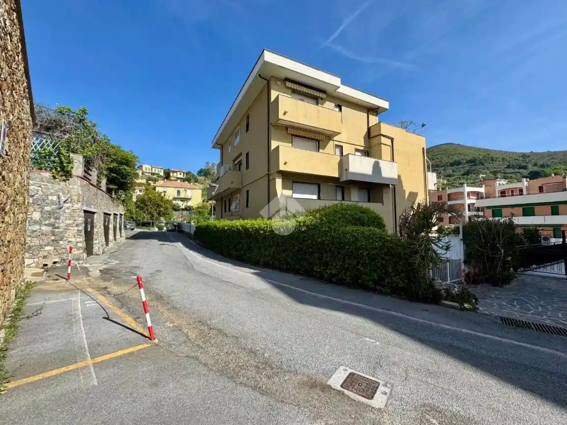 Appartamento in vendita a Spotorno