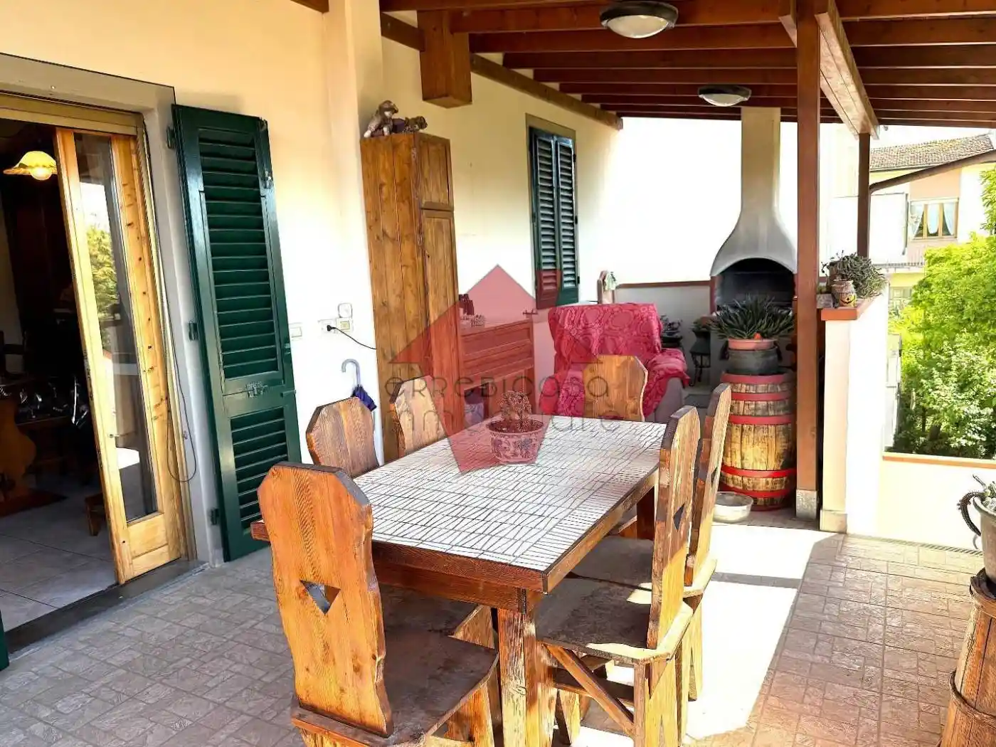 Appartamento in vendita a Capraia e Limite