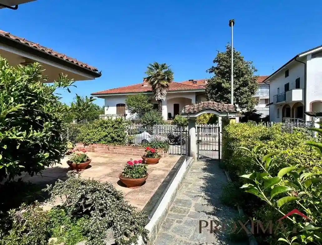 Villa - foto 3