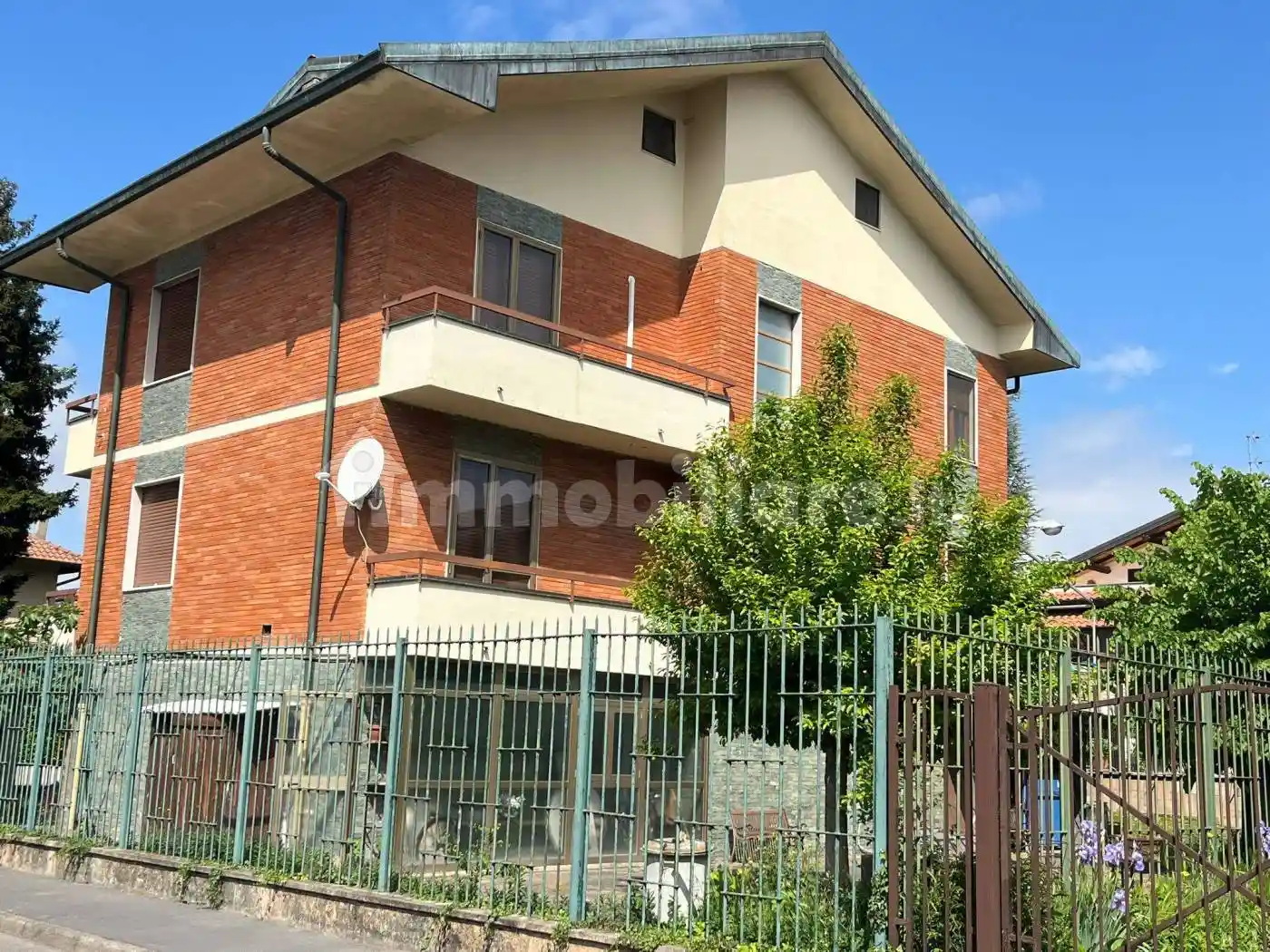 Villa in vendita a Settimo Milanese