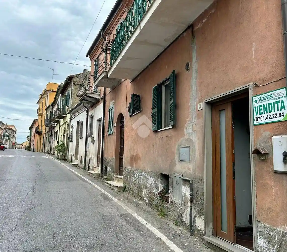 Appartamento in vendita a Ischia di Castro