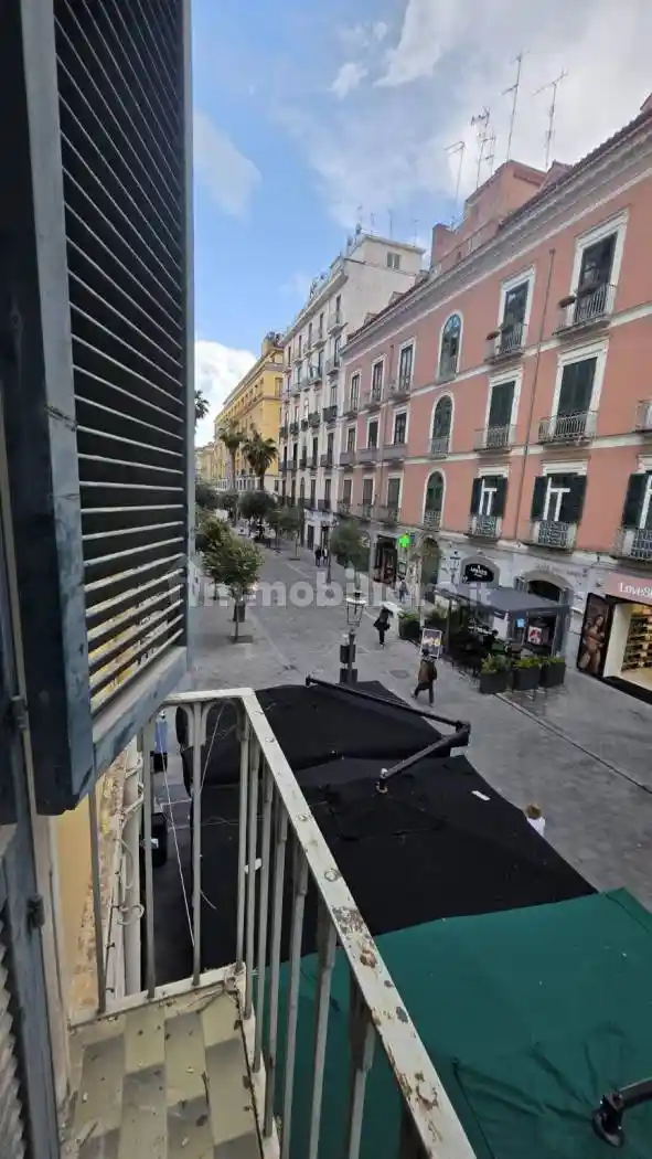 Appartamento in vendita a Salerno
