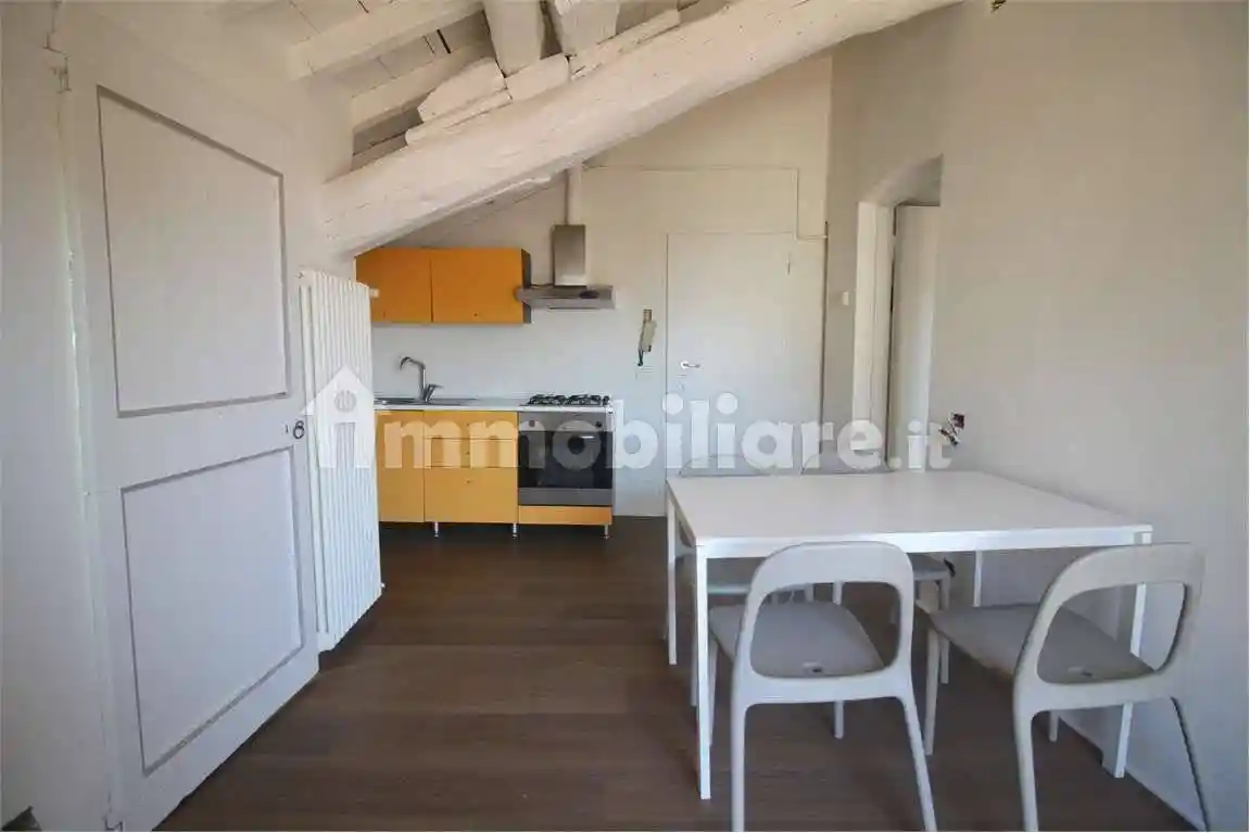 Appartamento in affitto a Como