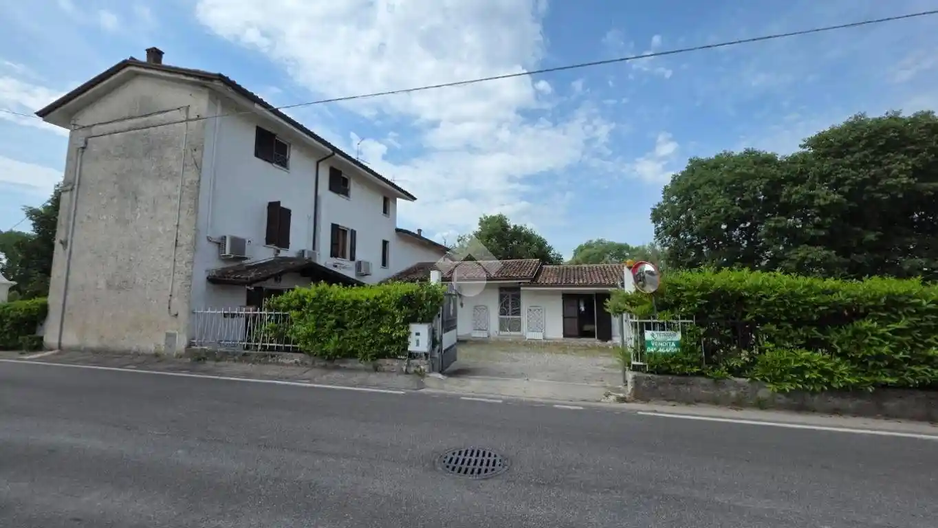 Casa indipendente in vendita a Valeggio sul Mincio