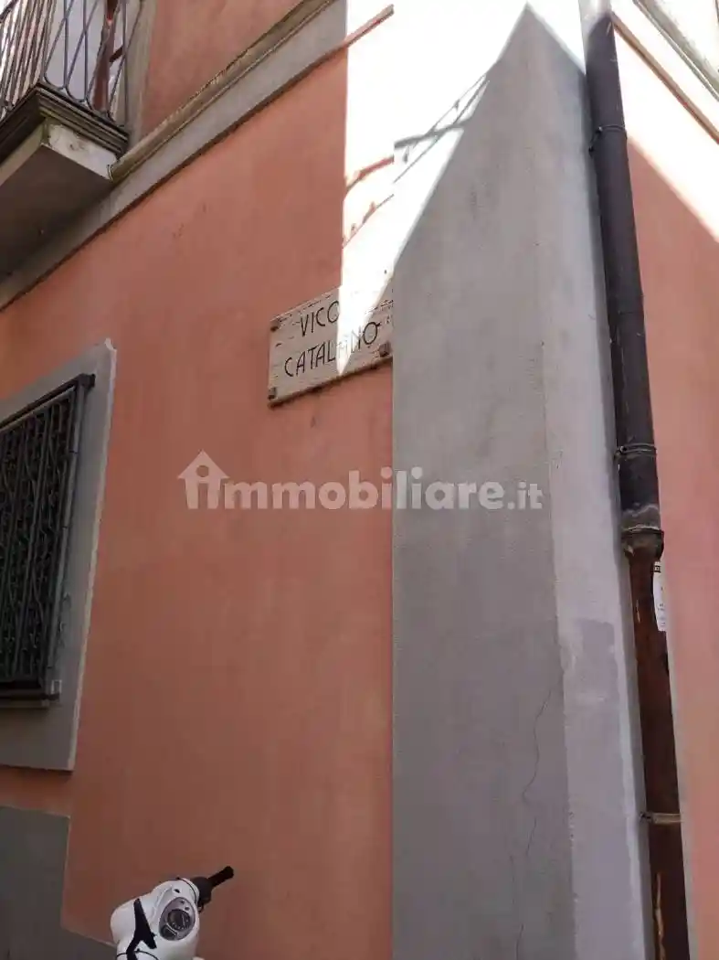Palazzo - Edificio in vendita a Catanzaro