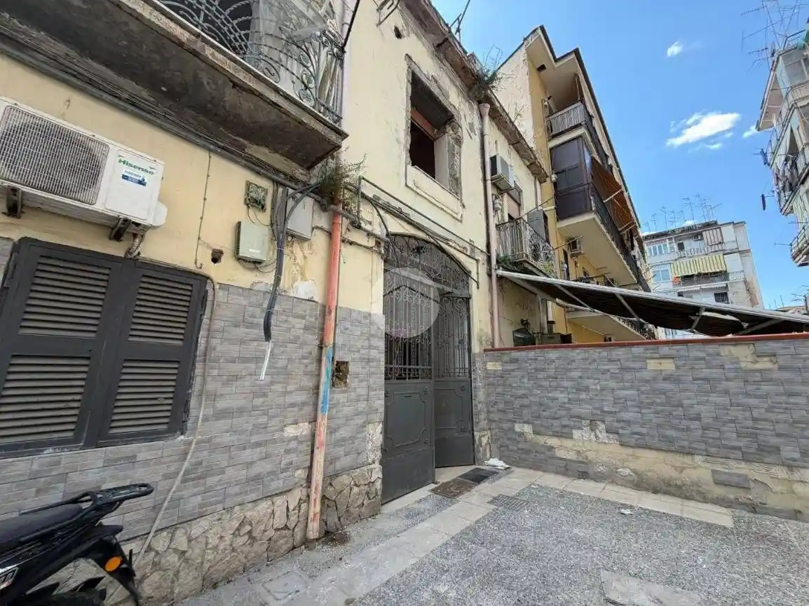 Appartamento in vendita a Napoli