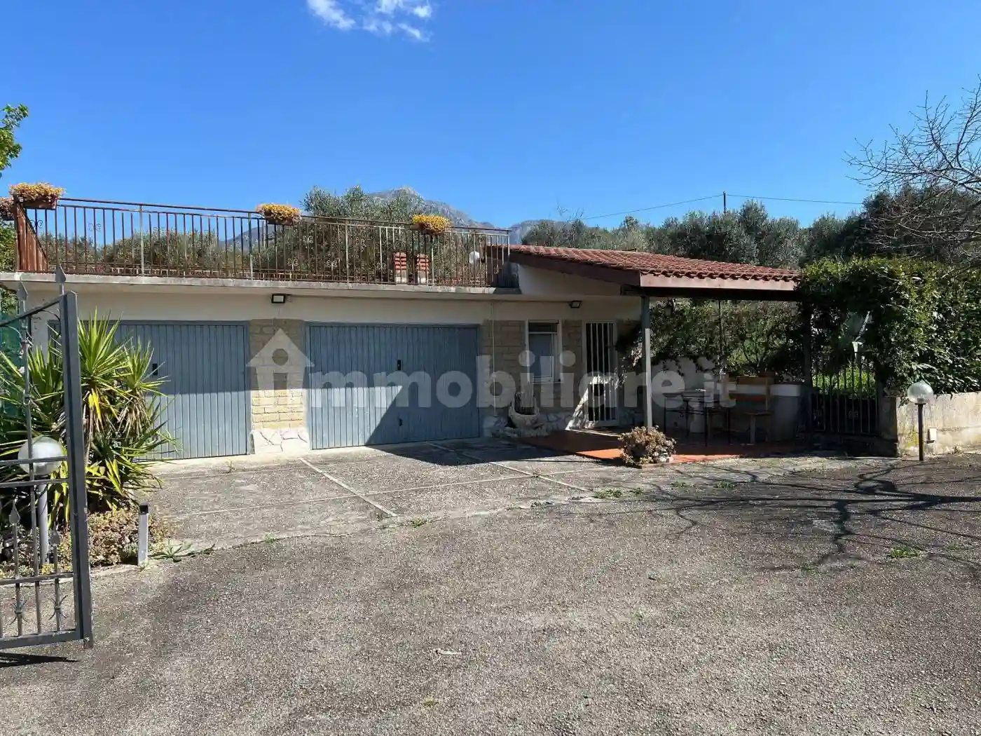 Villa - foto 2