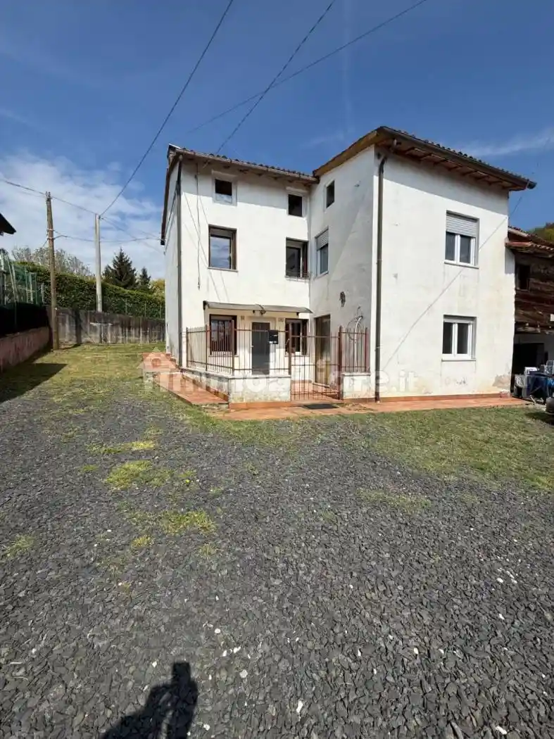 Villetta a schiera in vendita a Chiampo