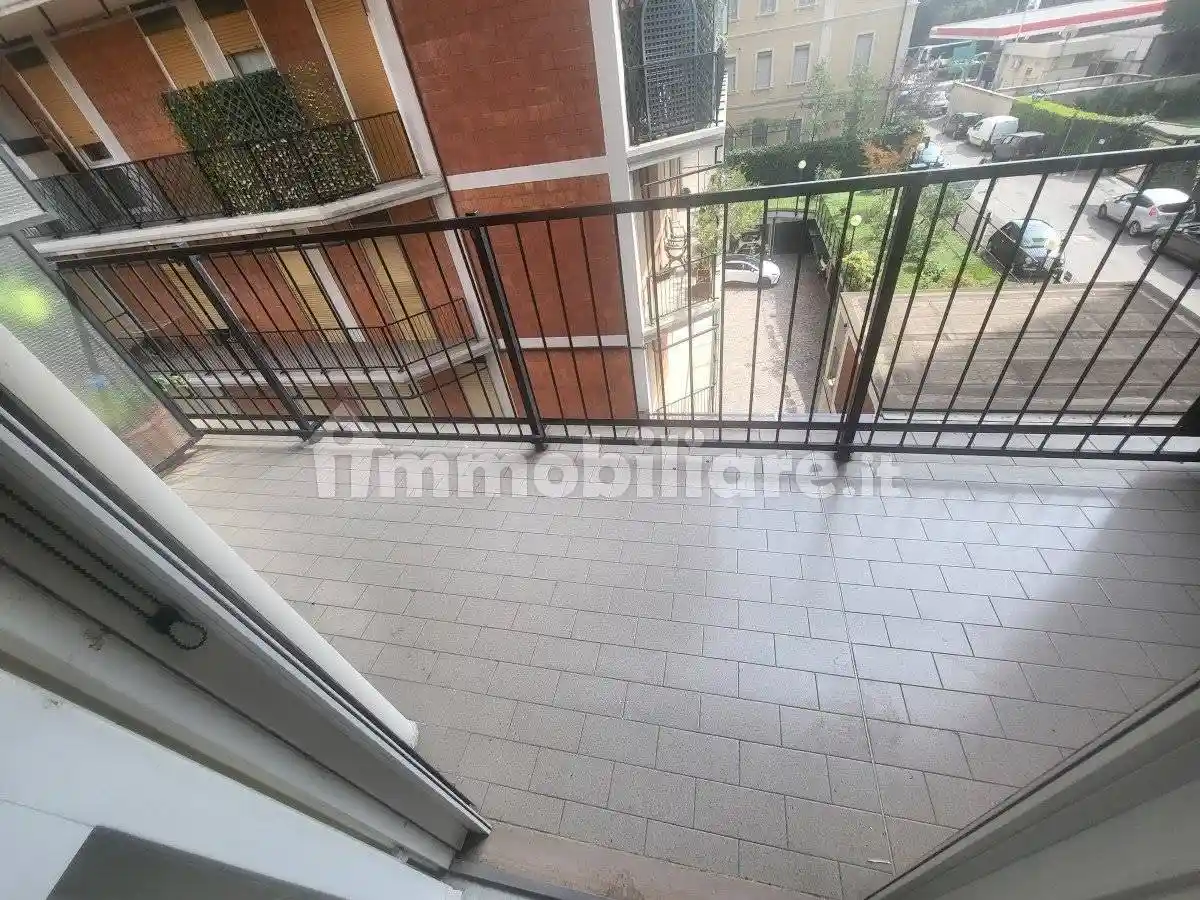Appartamento in vendita a Monza