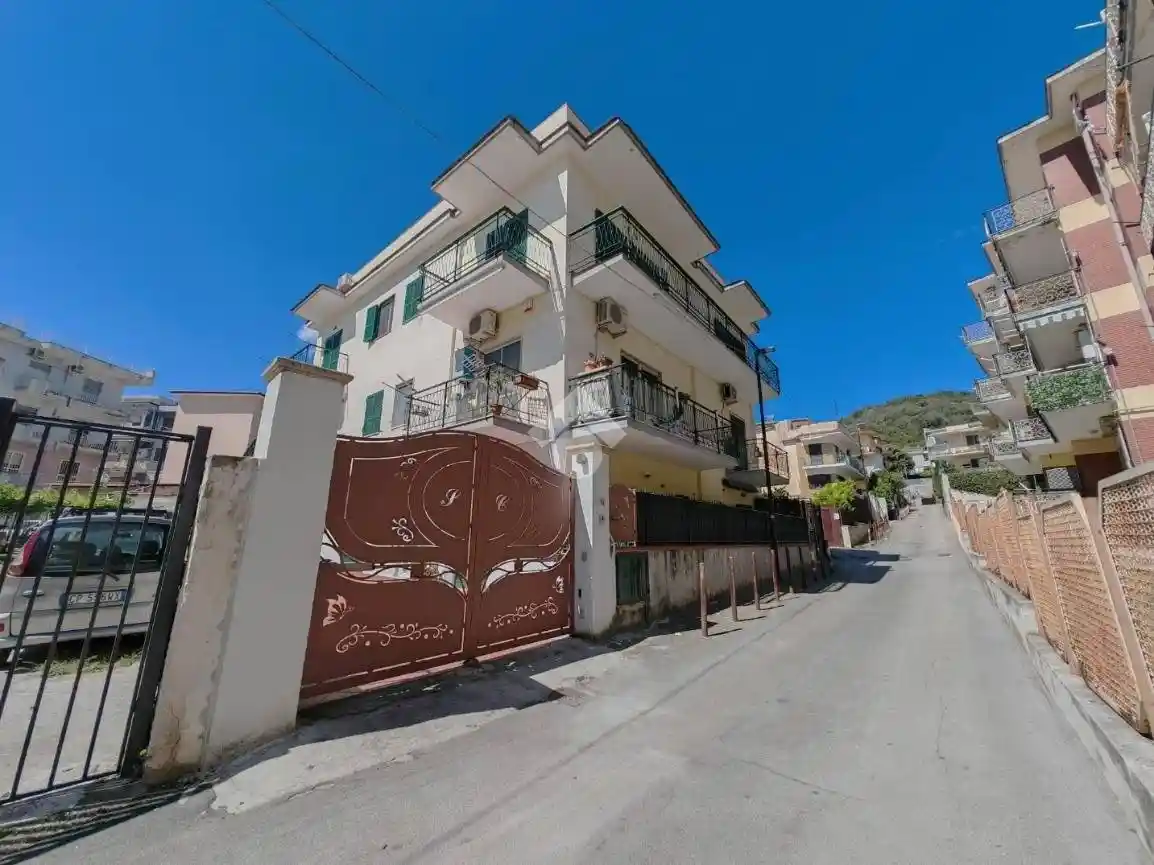 Appartamento in affitto a Pozzuoli