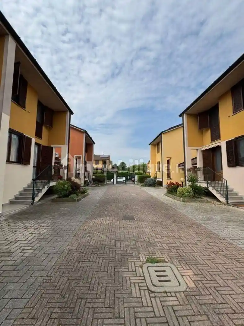 Villa in vendita a Tribiano