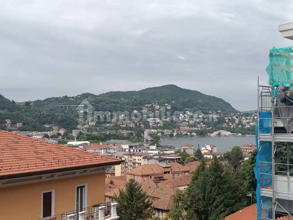 Appartamento in affitto a Como