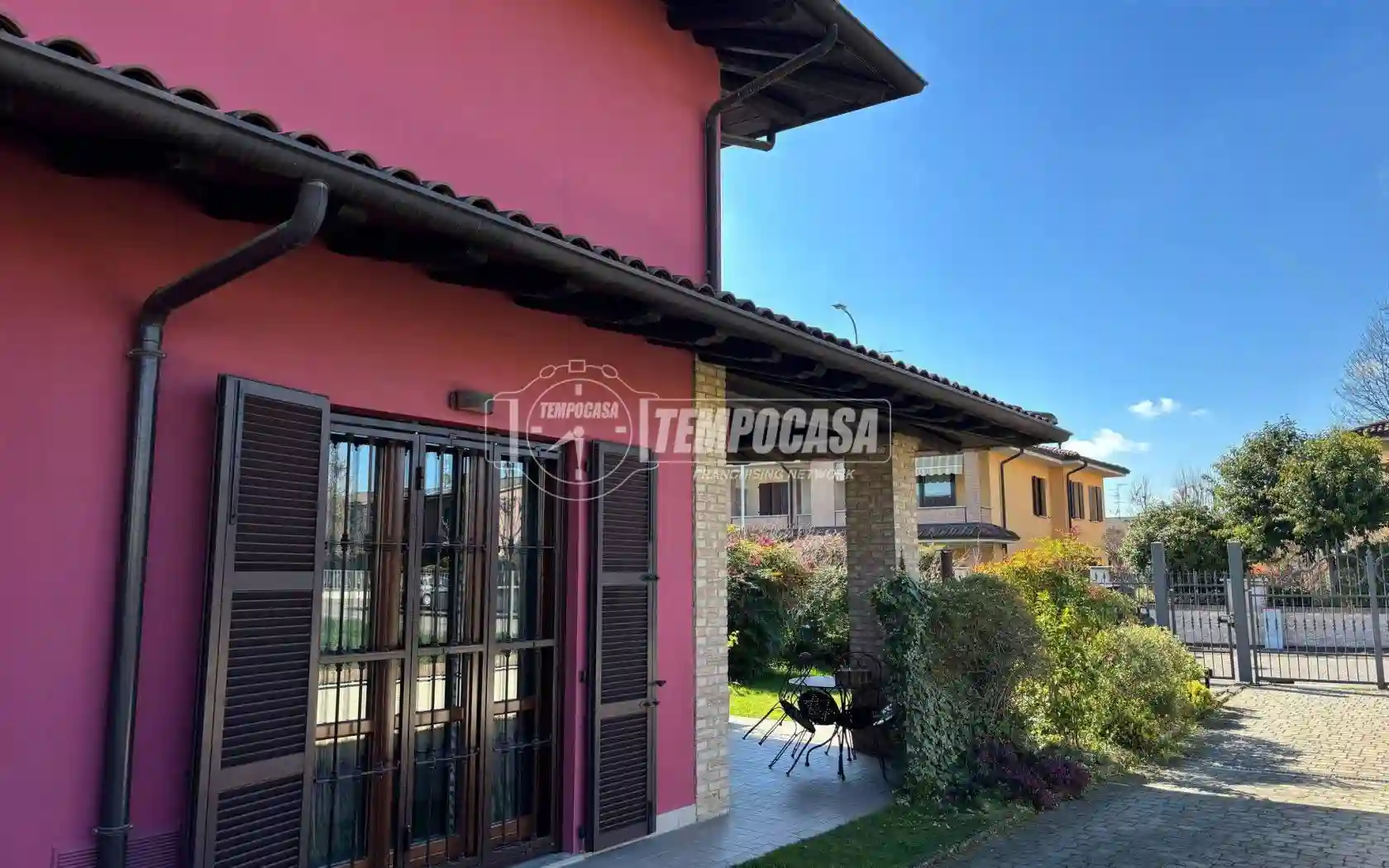 Villa - foto 2