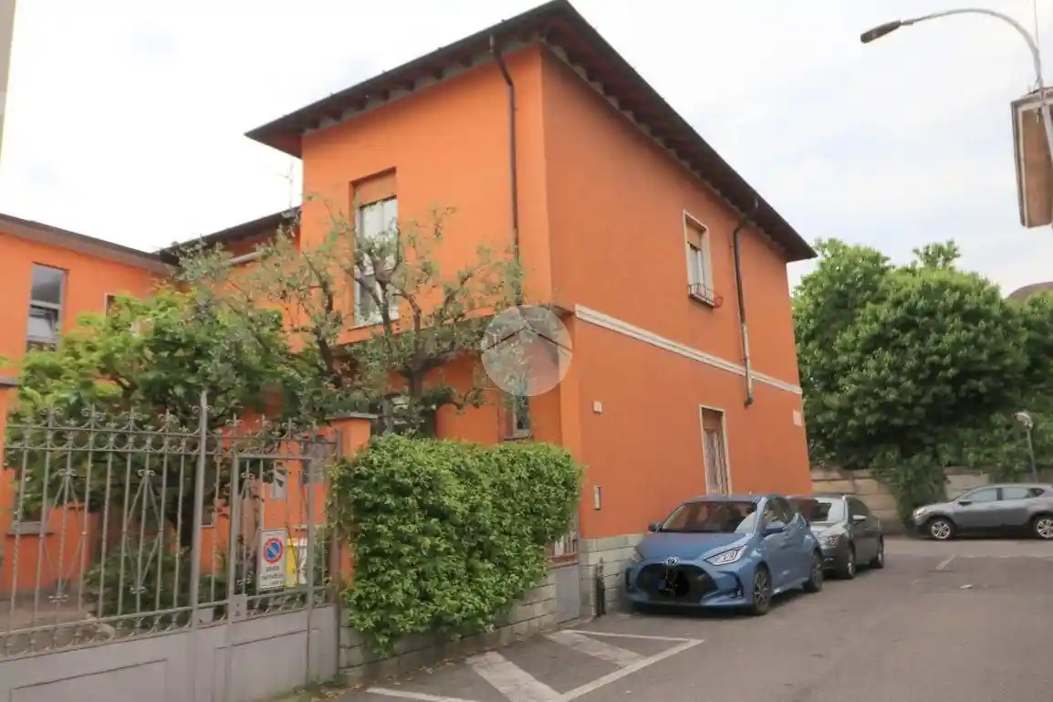 Casa indipendente in vendita a Rho
