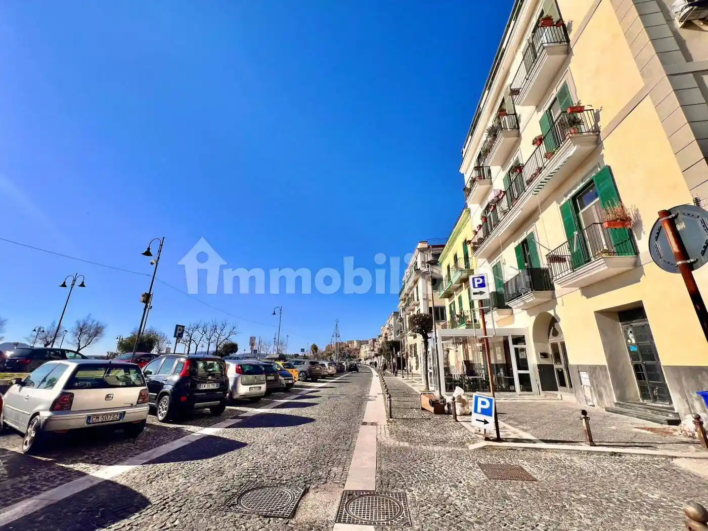 Appartamento in vendita a Pozzuoli
