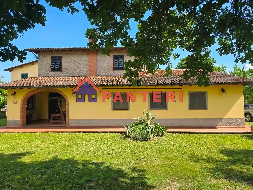 Rustico - Casale in vendita a Capannori