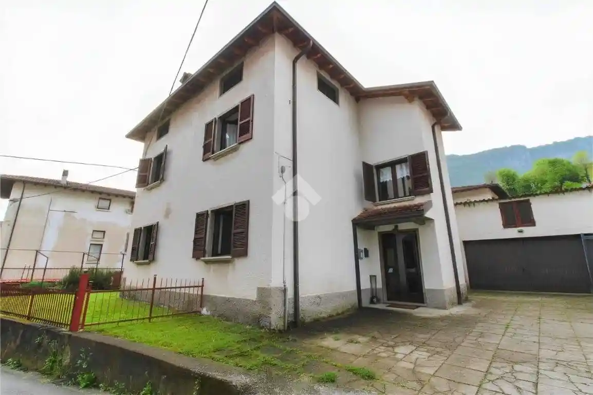Villa in vendita a Vobarno