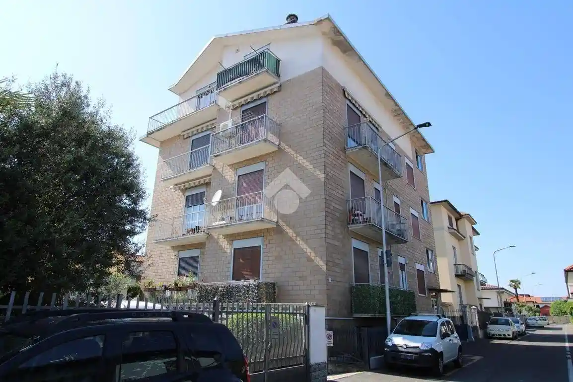 Appartamento in vendita a Bareggio