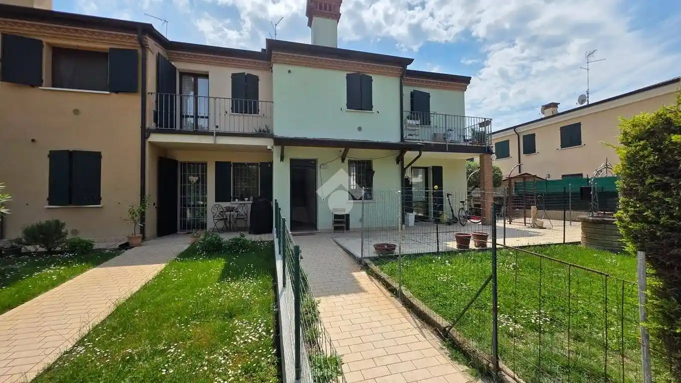 Villa in vendita a Bagnolo San Vito