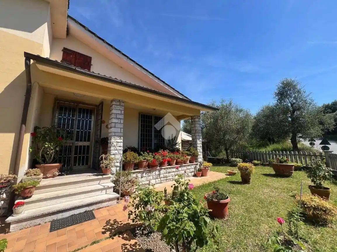 Villa in vendita a Montecarlo