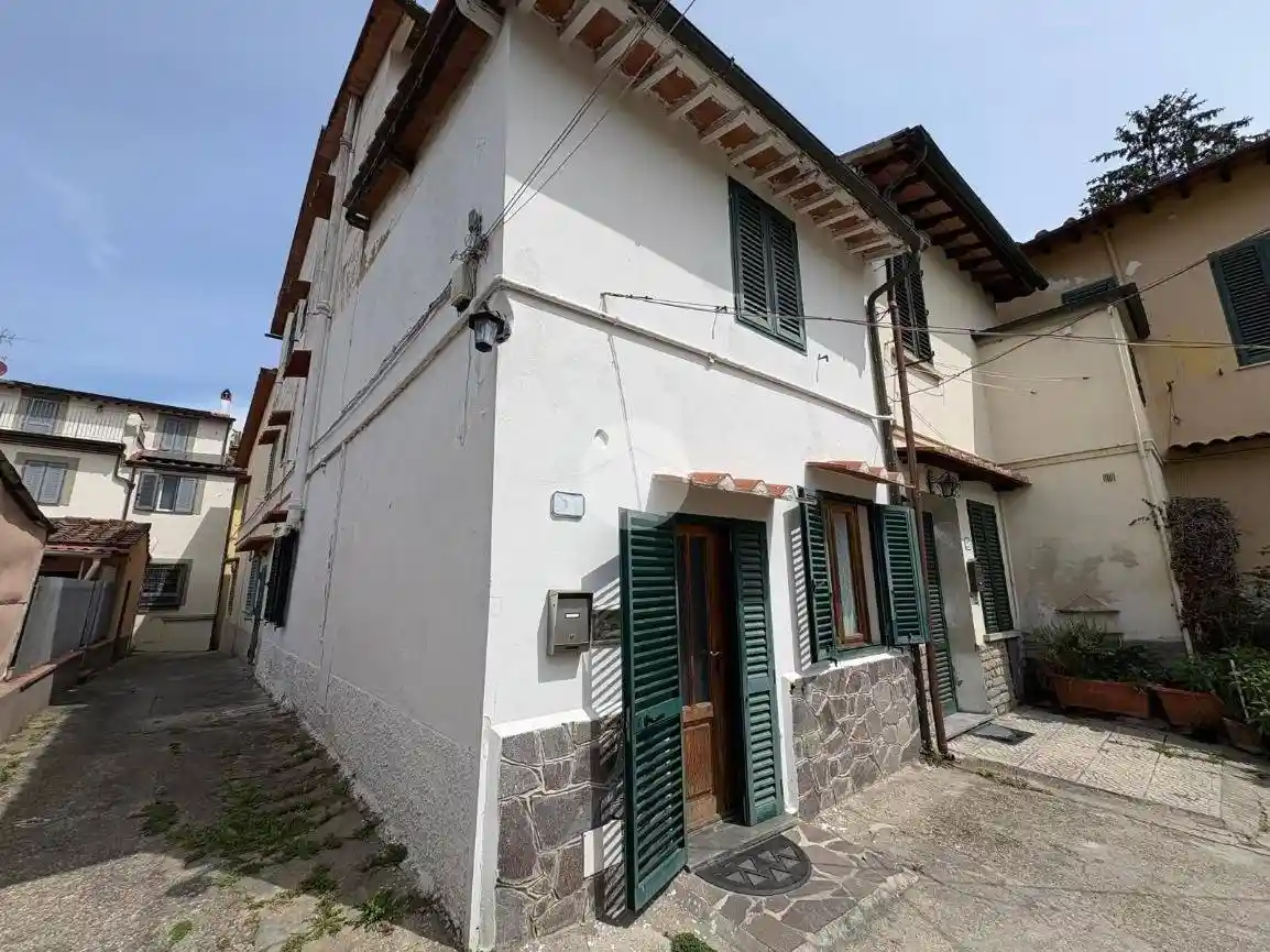 Casa indipendente in vendita a Firenze