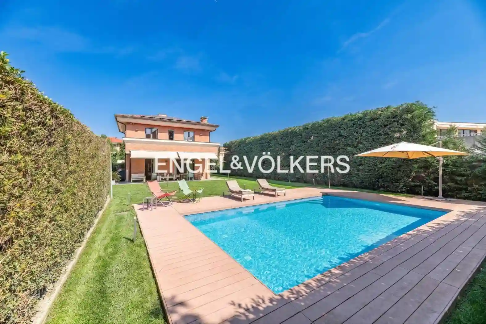 Villa - foto 2