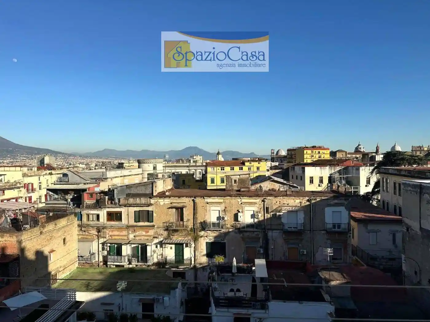 Appartamento in vendita a Napoli