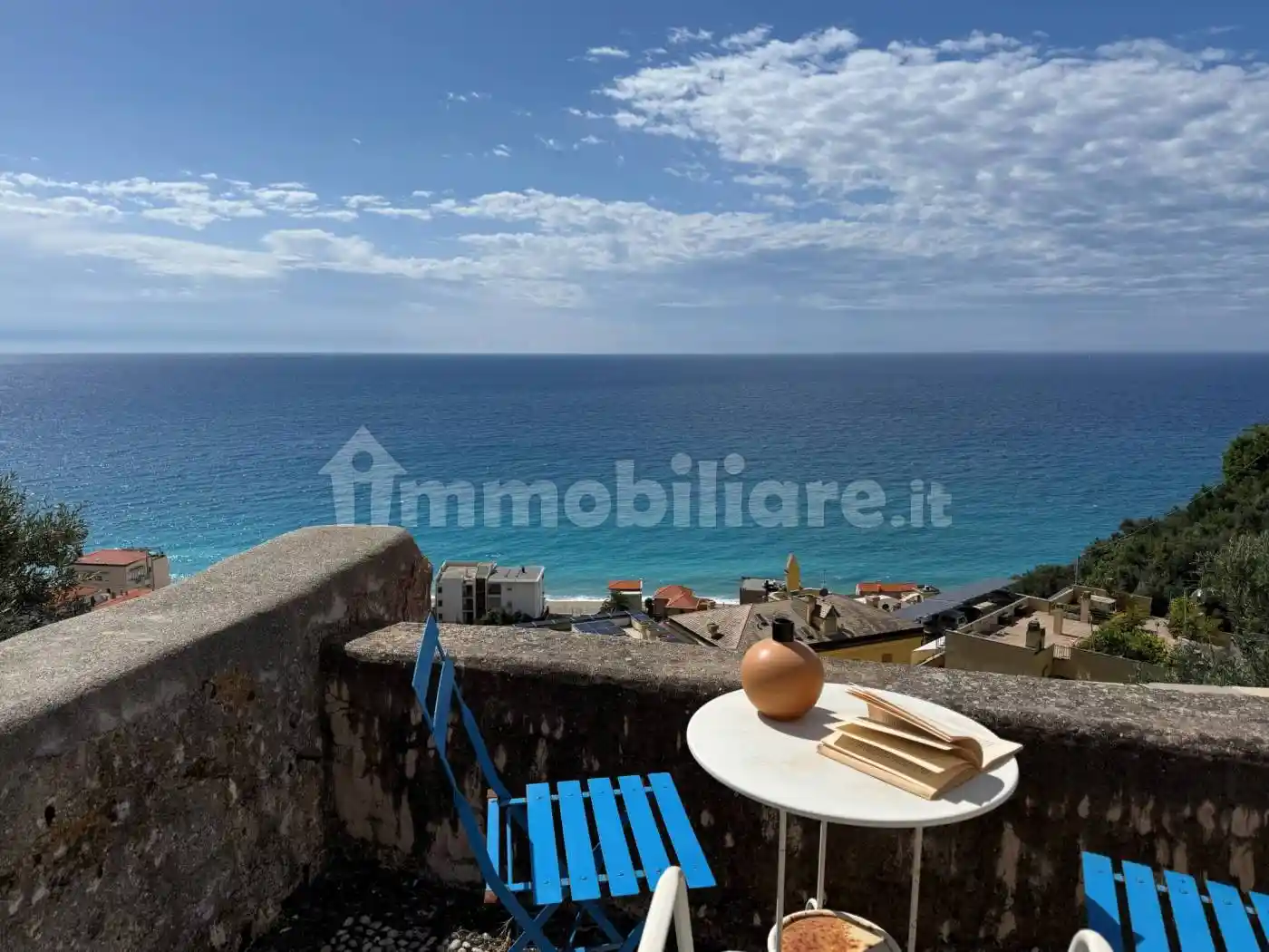 Casa indipendente in vendita a Finale Ligure