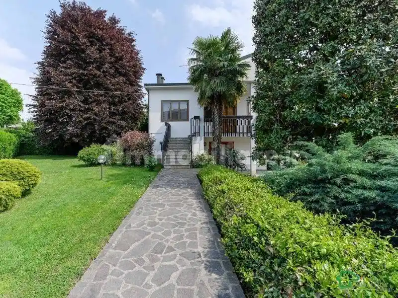 Villa in vendita a Colturano