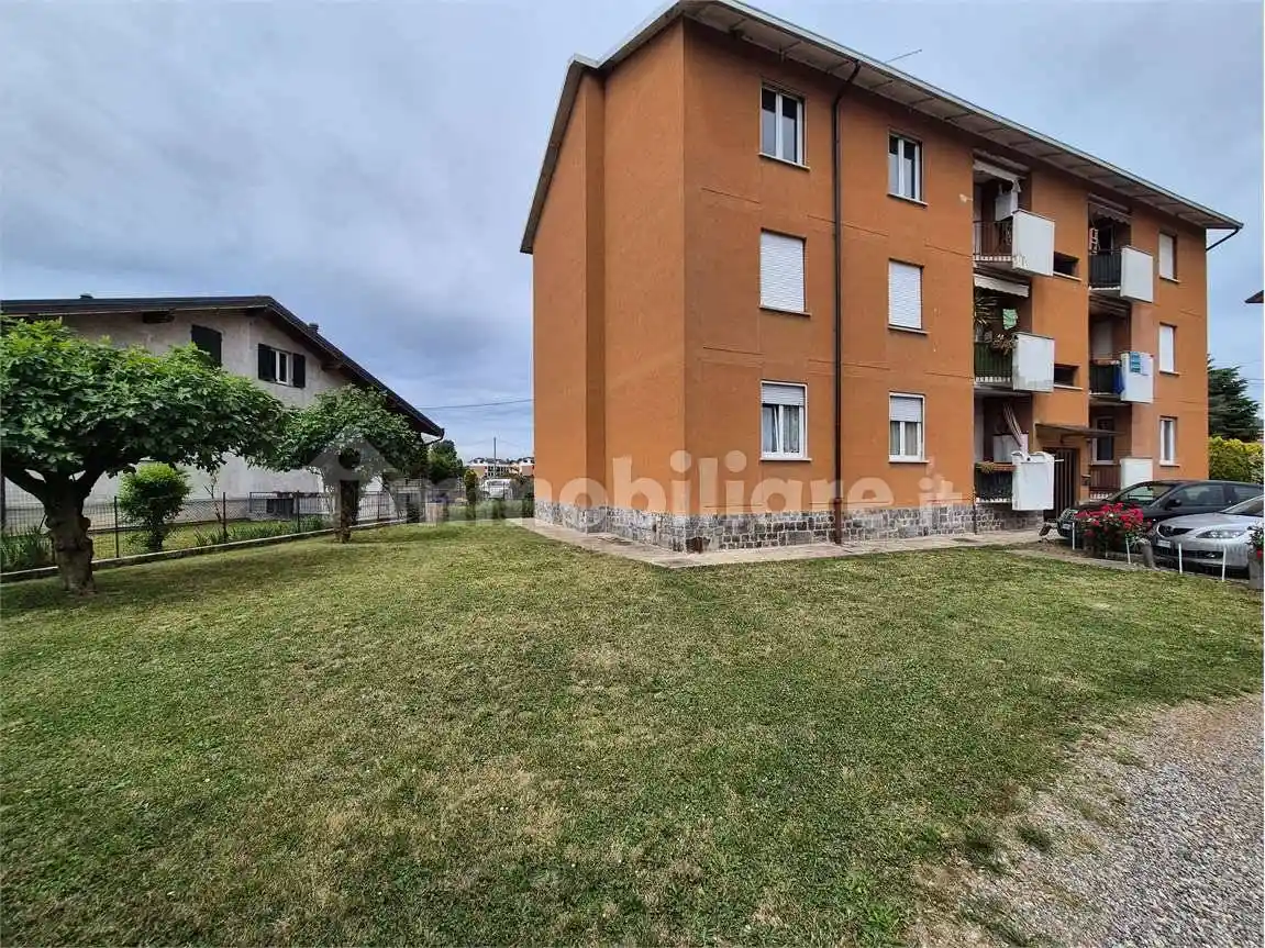 Appartamento in vendita a Cislago