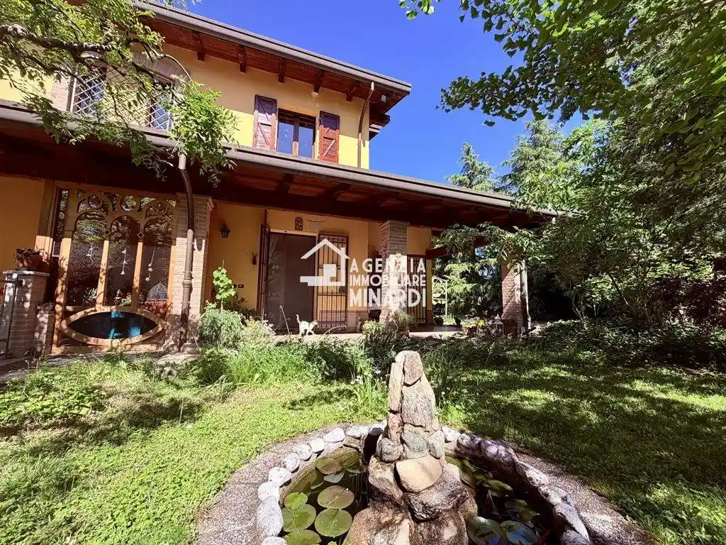 Casa indipendente in vendita a Faenza