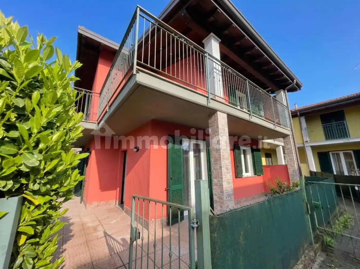Villetta a schiera in vendita a Marchirolo
