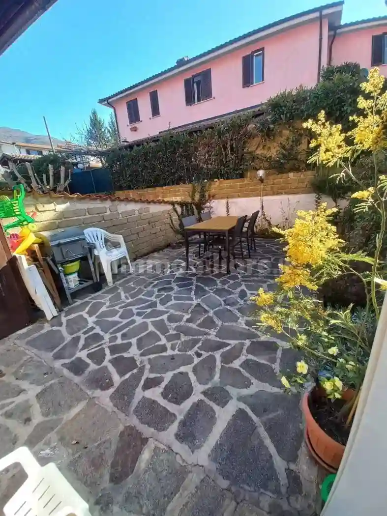 Villetta a schiera - foto 2