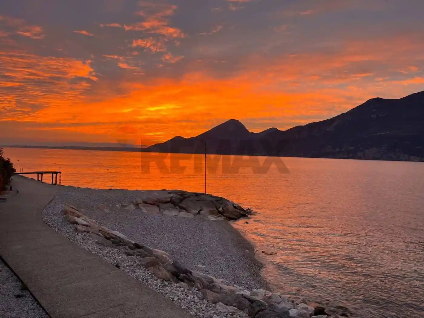 Villa in vendita a Brenzone sul Garda