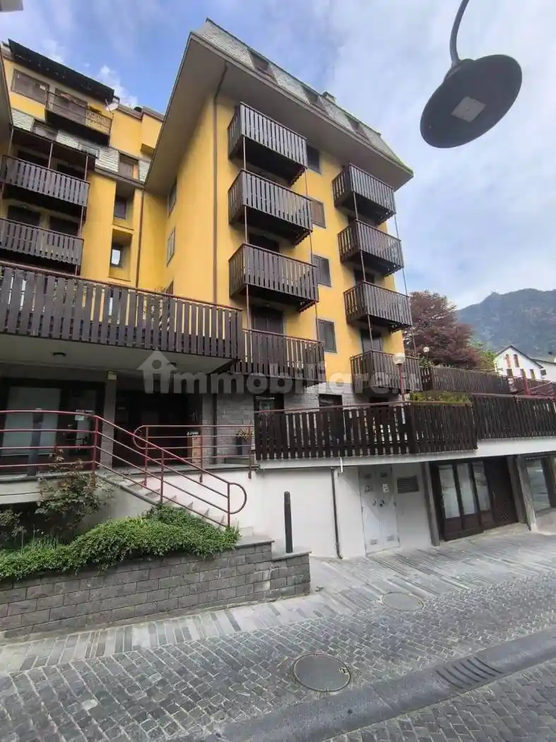 Appartamento in vendita a Chiesa in Valmalenco