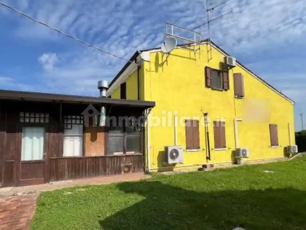 Casa indipendente in vendita a Mantova