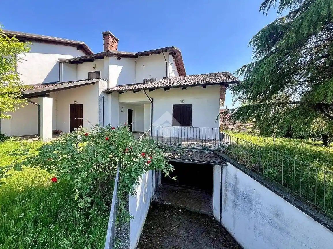 Villa in vendita a Moncucco Torinese