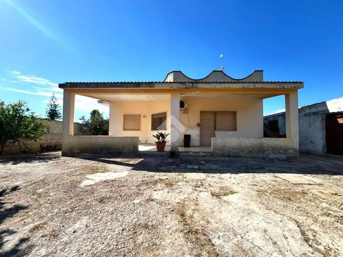 Villa in vendita a Mesagne