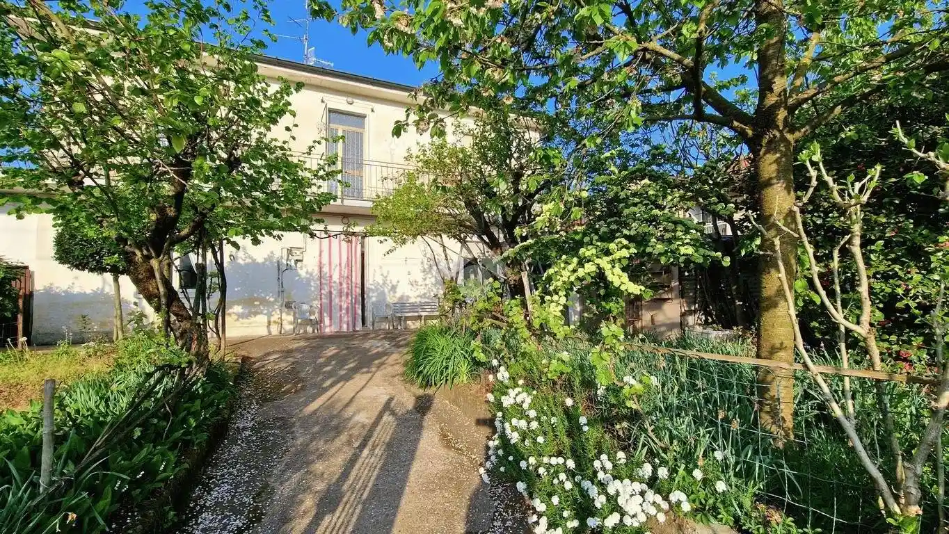 Villa in vendita a Tradate