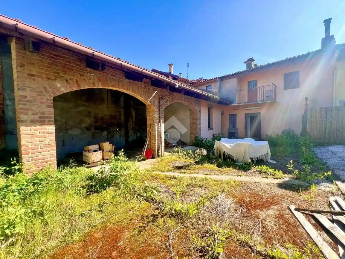 Rustico - Casale in vendita a Camerano Casasco