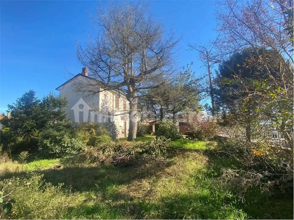 Casa indipendente in vendita a Pieve Albignola