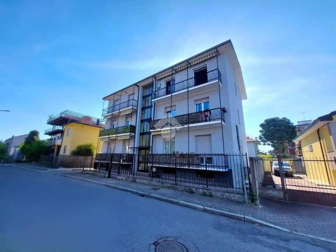 Appartamento in vendita a Vittuone