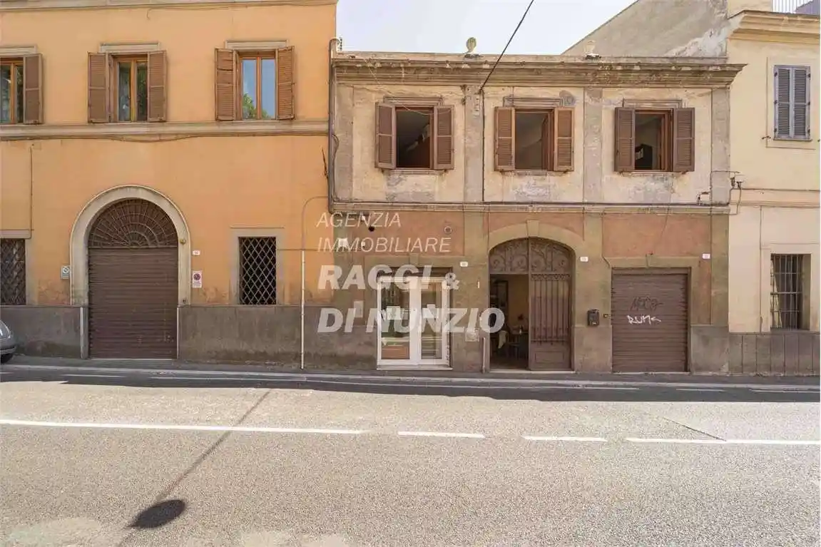 Palazzo - Edificio in vendita a Frascati