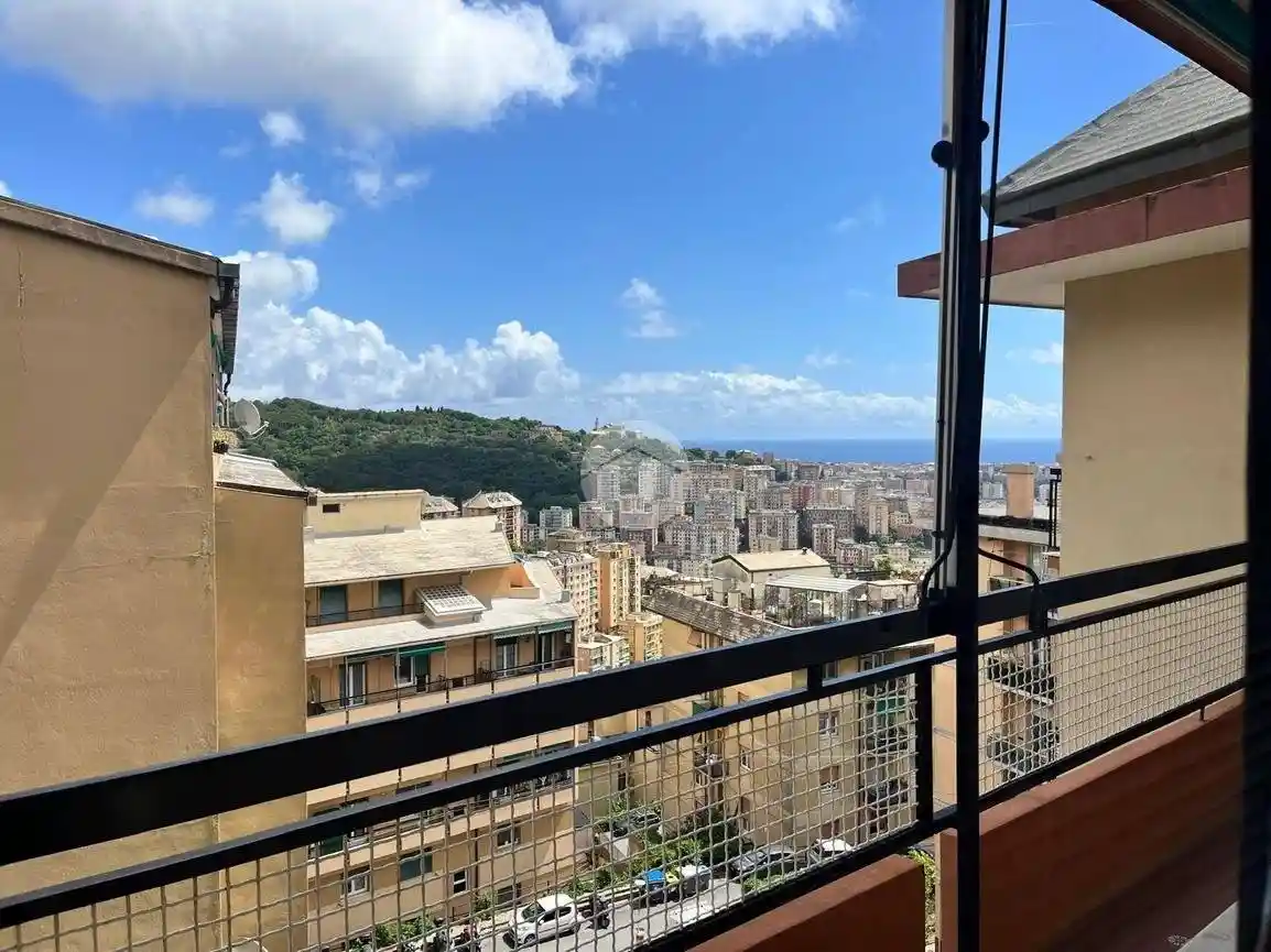 Appartamento in vendita a Genova