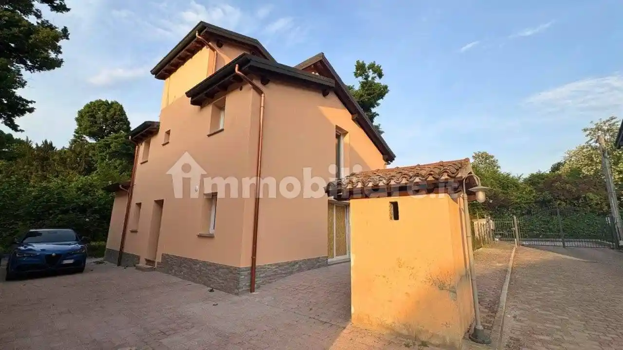 Villa in vendita a Castelvetro di Modena