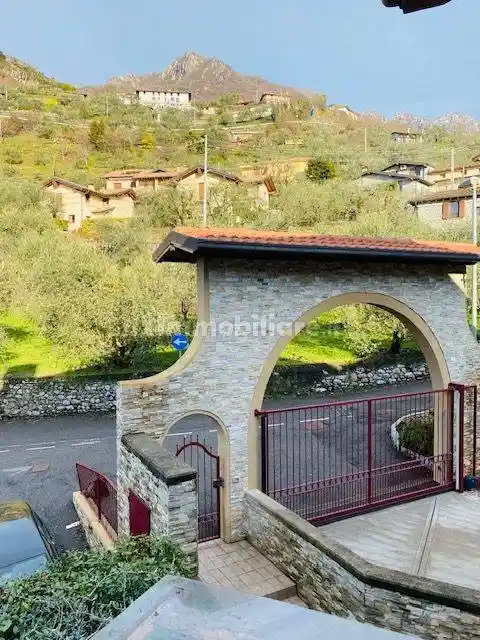 Appartamento in vendita a Marone