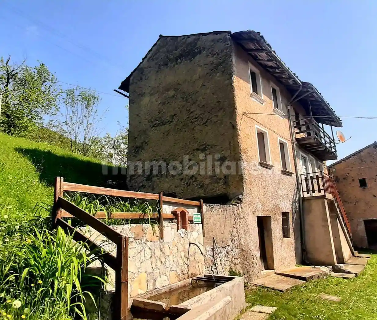 Rustico - Casale in vendita a Laghi